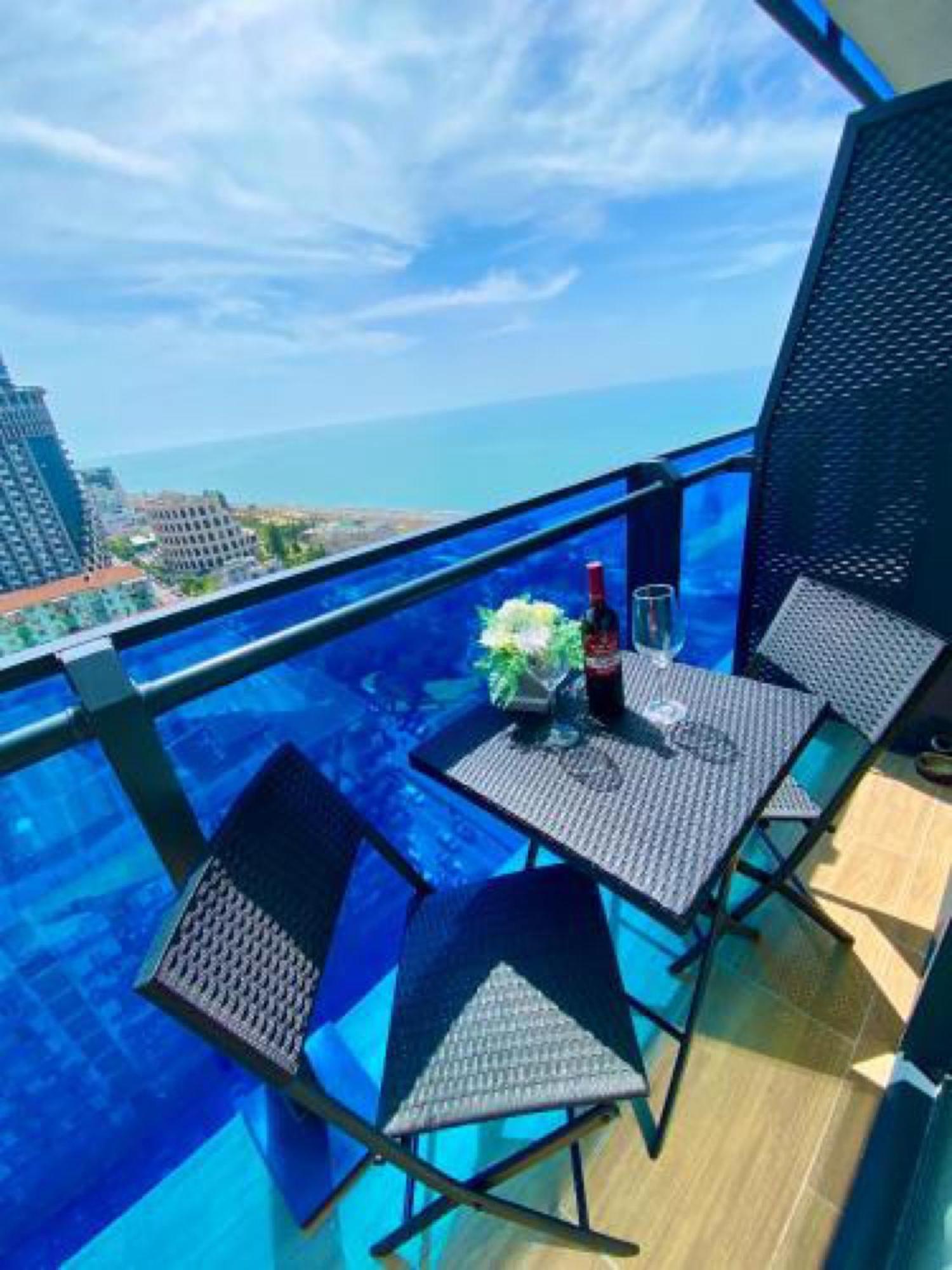 Sea View Orbi City Aparthotel Batoemi Buitenkant foto